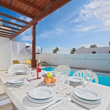 ヴィラ Puerto Del Carmen Sleeps 6 Air Con Wifi